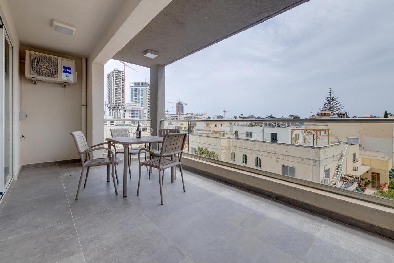 Splendid 2Br Apartment, Steps To St Georges Bay San Ġiljan Extérieur photo